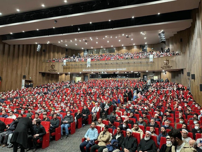 ‘Şehadet Bir Çağrıdır Nesillere Çağlara’ programına yoğun katılım sağlandı GÖLCÜK’TEN YOĞUN KATILIM
