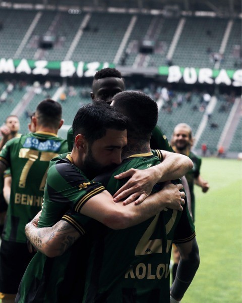 Kocaelispor Bandırmaspor’u kader maçında 2-1 yendi LİGDE KALMA YOLUNDA UMUTLAR ARTTI