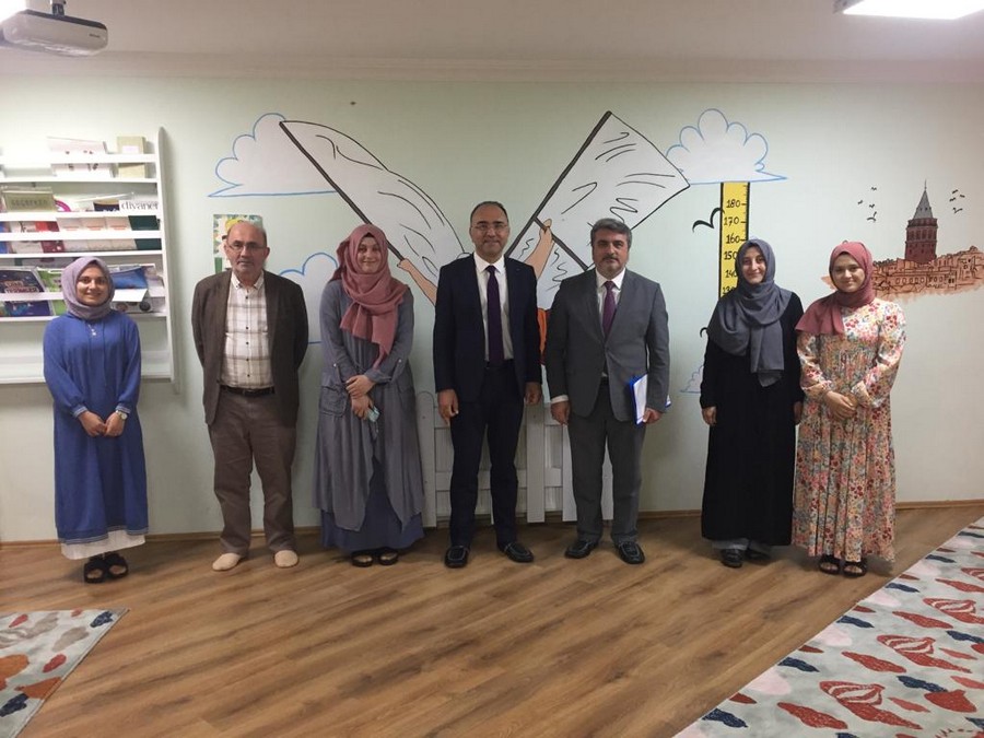 Kaymakam Cengiz Karabulut Yaz Kur’an Kursu öğrencilerini ziyaret etti