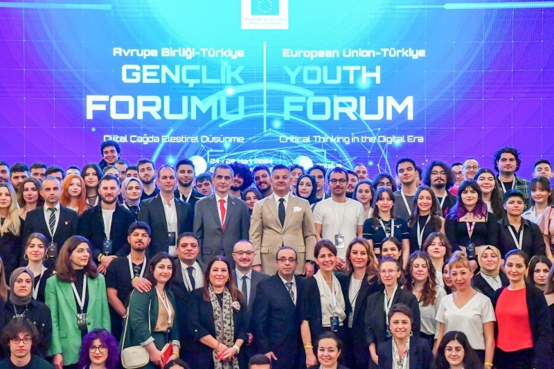 Kocaeli AB Bilgi Merkezi, AB-Türkiye Gençlik Forumu’na katıldı