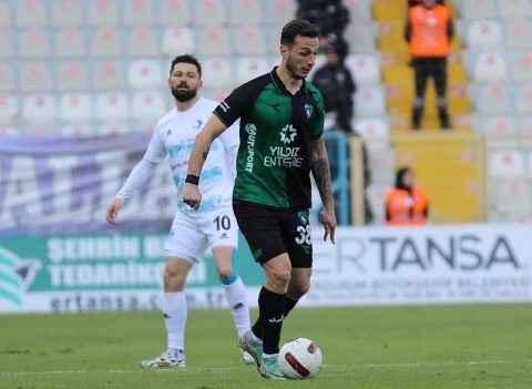 Kocaelispor Erzurumspor deplasmanından 1 puanla döndü (0-0) ZİRVE YARIŞINDA BİR YARA DAHA ALDIK