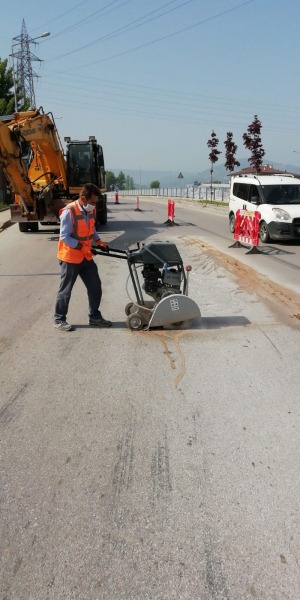 Gölcük Asar Deresi kavşak yollarına onarım