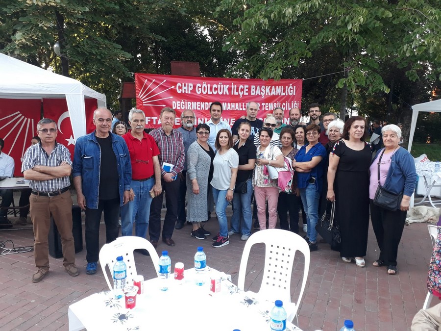 CHP’liler Değirmendere Çınarlık Meydanı’nda 700 kişilik iftar verdi
