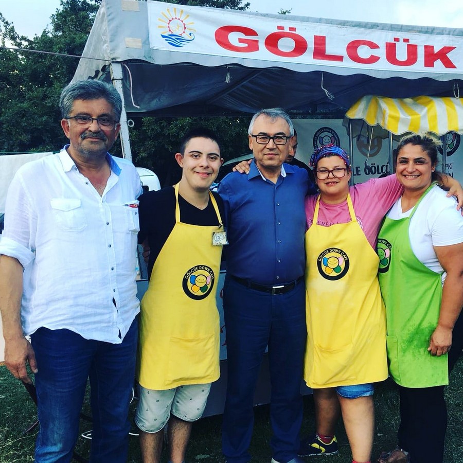 Down Sendromlu çocuklar Kadırga Şenlikleri’ne renk kattı