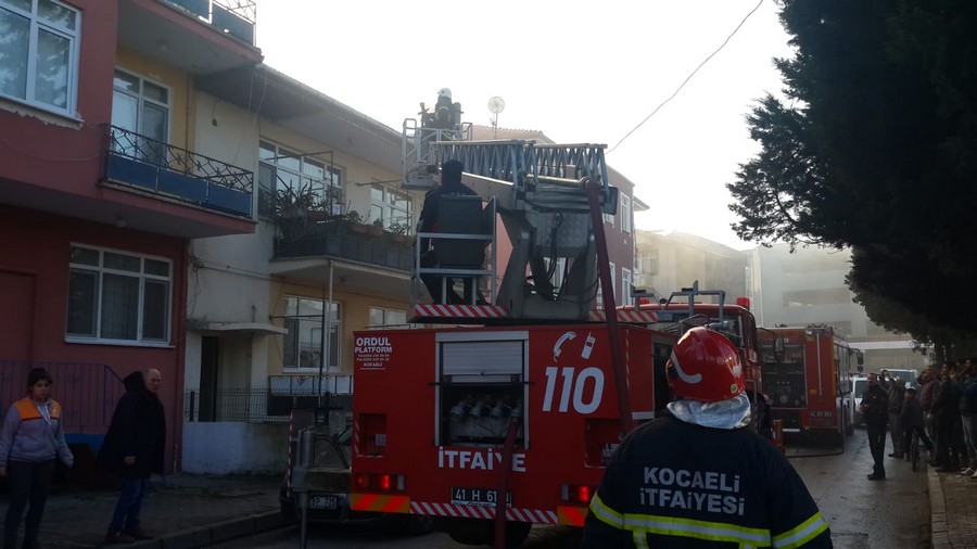 Dumlupınar Mahallesi’nde korkutan yangın
