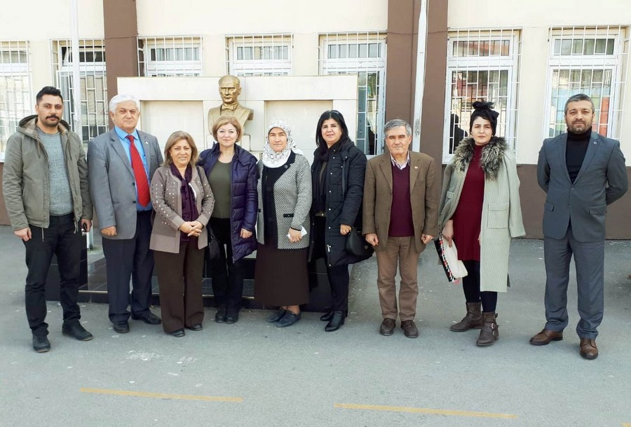 ADD Saraylı Ortaokulu’nu ziyaret etti