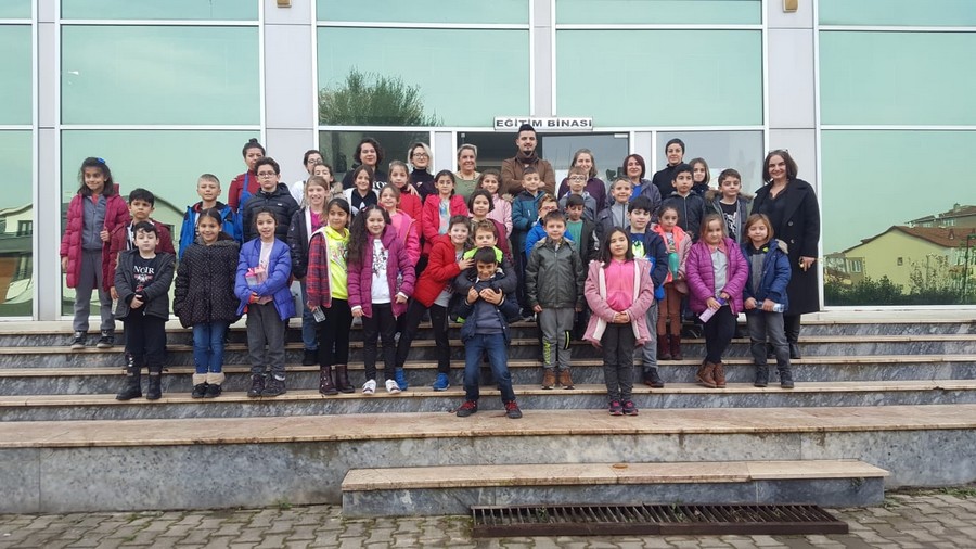 Donanma İlkokulu 3/C sınıfı öğrencilerinden GELENEKSEL SANATLA İLK BULUŞMA