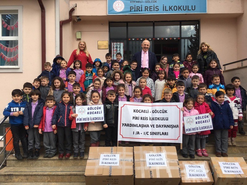 Gölcük Piri Reis İlkokulu öğrencilerinden örnek davranış ELAZIĞ’LI KARDEŞLERİNİ UNUTMADILAR