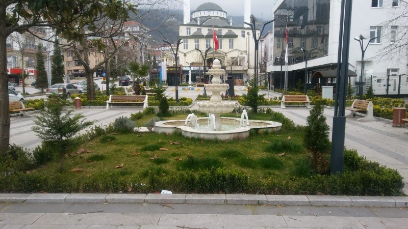 Kent Meydanı Halıderelilerin vazgeçilmezi oldu