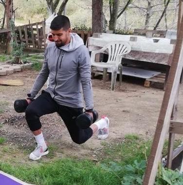 Gölcükspor’lu futbolcular çalışmalarını sürdürüyor