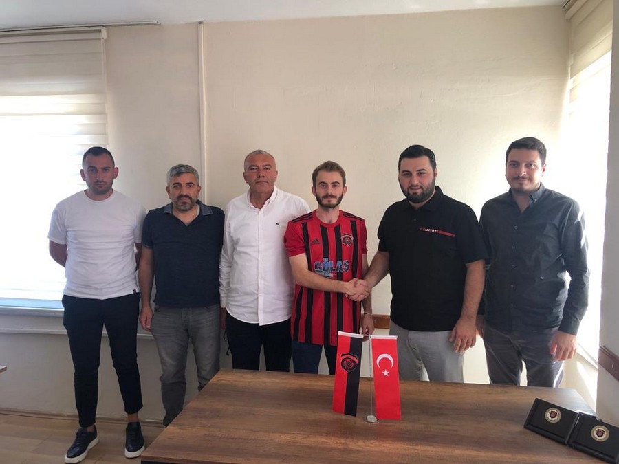 Gölcükspor kadrosunu tecrübeli isimler ile güçlendiriyor