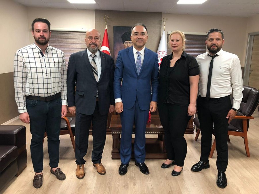 Zafer Partisi’nden İlçe Protokolü’ne ziyaret ‘GÖLCÜK’E ÇALIŞMALARIMIZLA KATKI SAĞLAYACAĞIZ’
