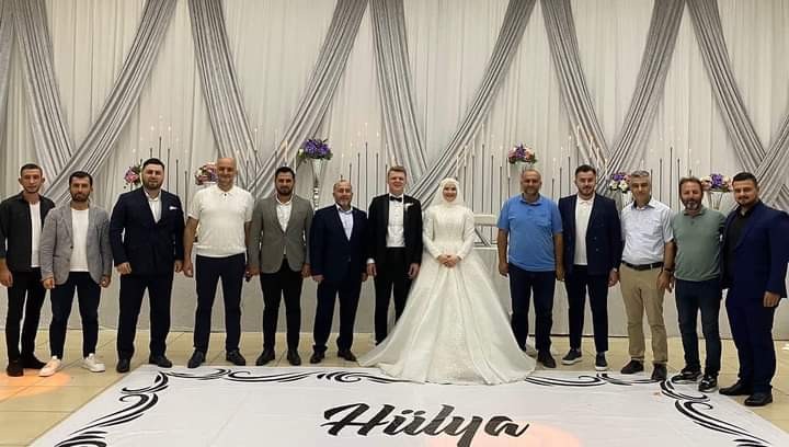 Hülya ve Ömer Faruk Çifti dünya evine girdi MUTLULUKLARI DAİM OLSUN