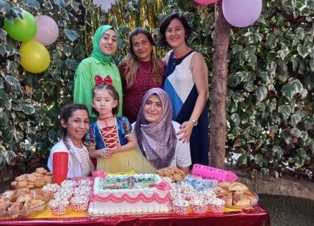 Ana Kucağı Öğrencisi Serra Özcan yeni yaşını sevenleriyle kutladı GÜZEL YÜZÜN HEP GÜLSÜN