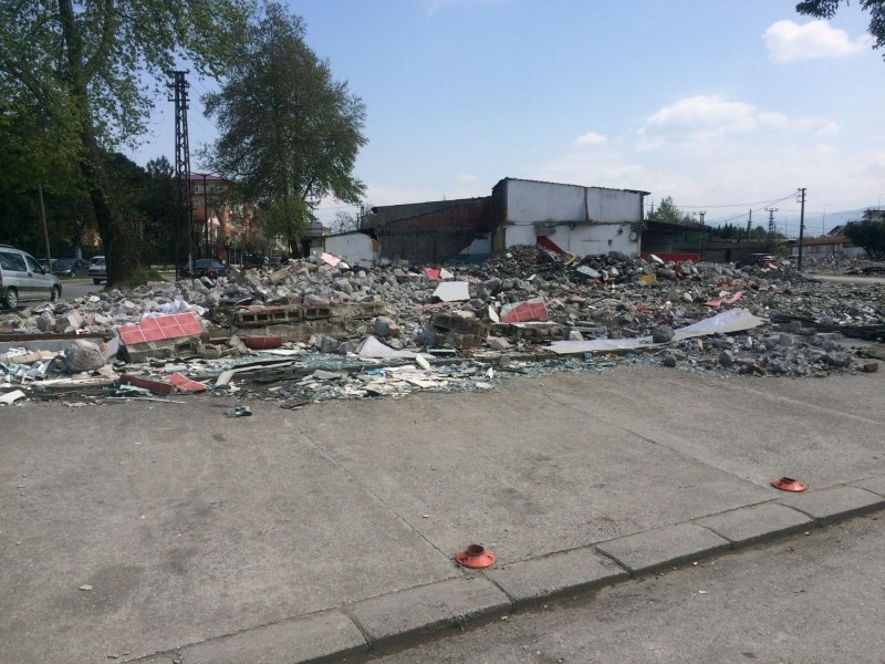 Eski Sanayi Sitesi’ndeki dükkanların çoğunun yıkımı tamamlandı
