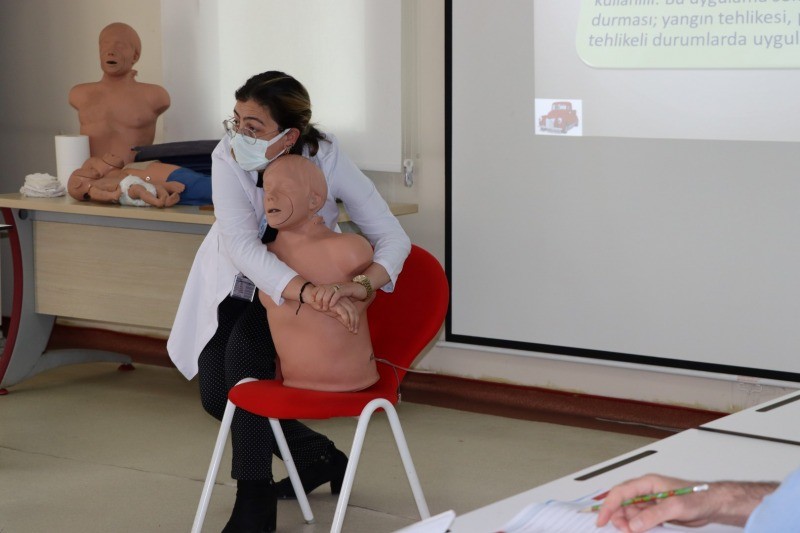 Büyükşehir personeline temel ilkyardım eğitimi