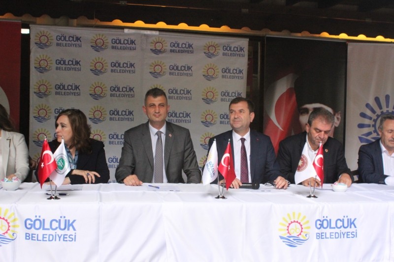 Çeyrek Asrı aşan Türkiye’ye örnek sempozyumun açılış toplantısı yapıldı TÜRKİYE’NİN EN UZUN SOLUKLU SEMPOZYUMU