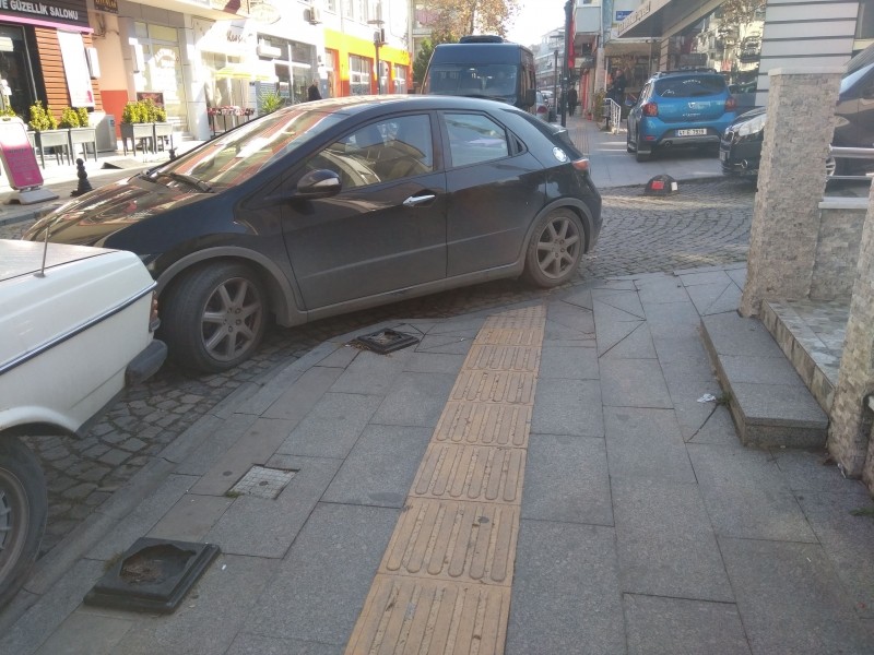 Görme engellilere bunu yapmayın!