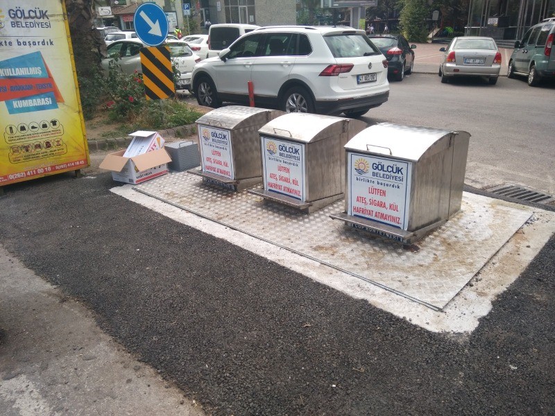 Değirmendere Merkeze konulan yer altı çöp konteynırları VATANDAŞLARI MEMNUN ETTİ