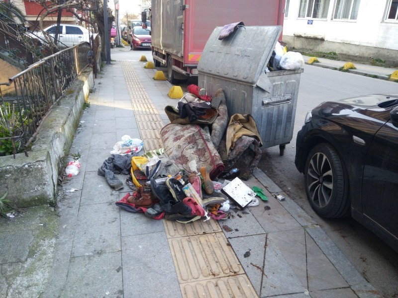 Saniye Altuncu Caddesi’nde tepki çeken görüntü