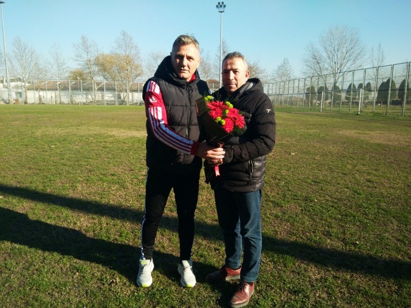 Yunus Uzun, Gölcükspor Teknik Direktörü Cevdet Nail Sancaklı’ya BAŞARI TEMENNİLERİNİ İLETTİ