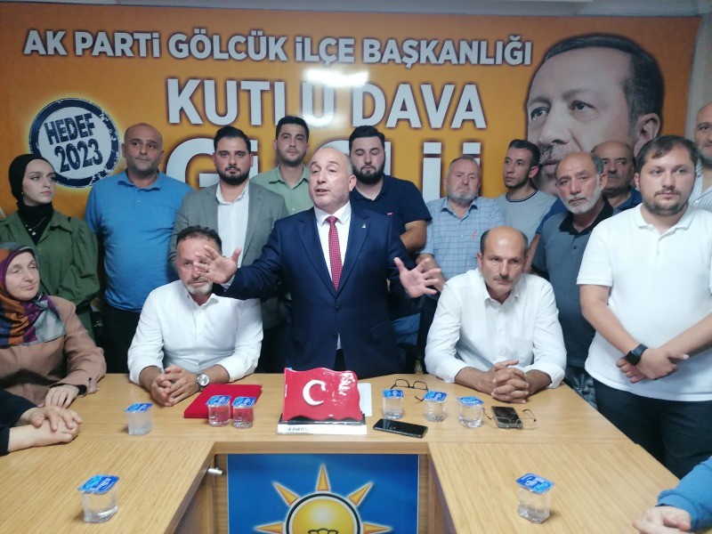 AK Parti İlçe Başkanı Çetin Seymen görevinden istifa etti BELEDİYE BAŞKAN ADAY ADAYLIĞINI  AÇIKLADI