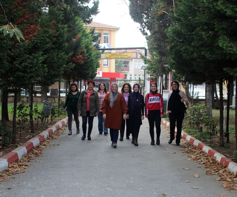 AKV’de önce mezun oldular ŞİMDİ ÖĞRETMENLER