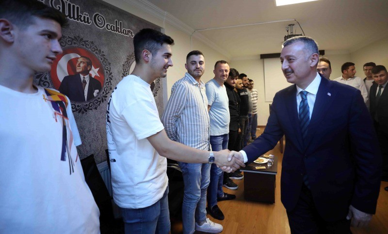 Başkan Büyükakın, Ülkü Ocaklarına konuk oldu
