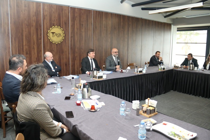İlçe belediyeleriyle imar toplantısı yapıldı