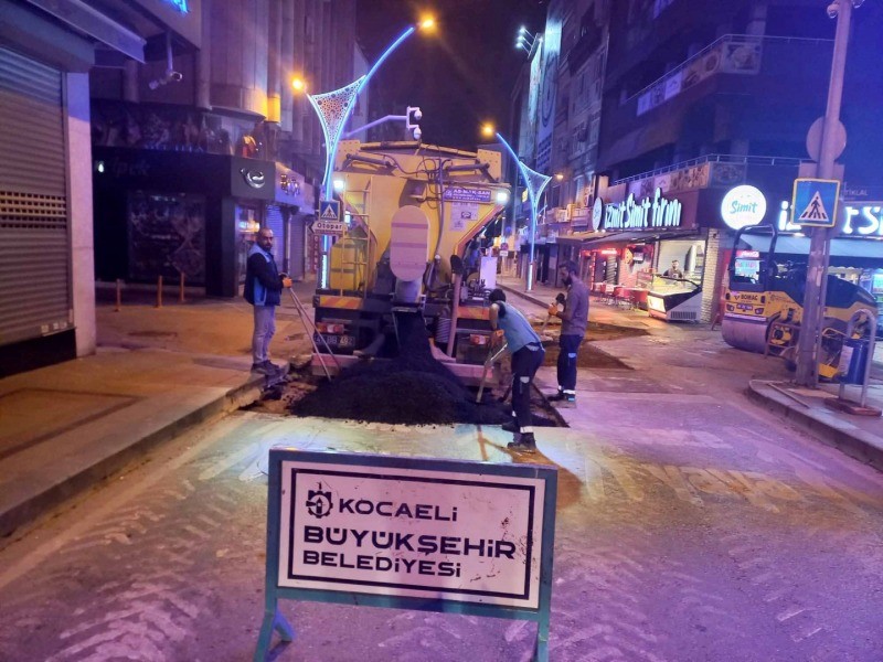 İzmit Alemdar Caddesi asfaltlandı