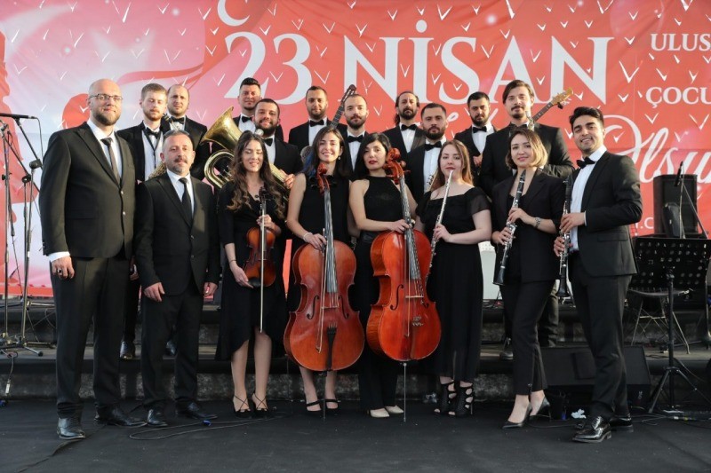 İZMİT BELEDİYESİ KENT ORKESTRASI YAZ KONSERLERİ BAŞLIYOR