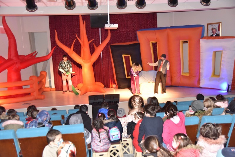 KARTEPELİ MİNİKLER MUCİTLİK YOLUNDA