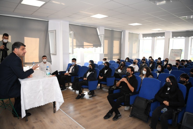 KOCAMAN; “GENÇLER BİZİM IŞIĞIMIZ”