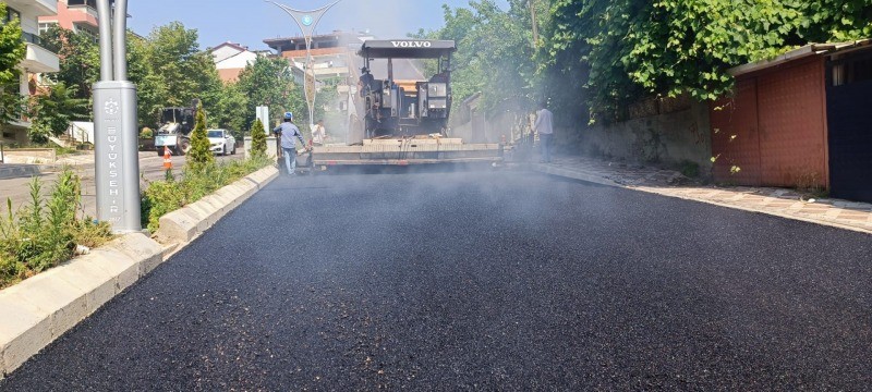 Kuruçeşme Muammer Aksoy Caddesi asfaltlandı