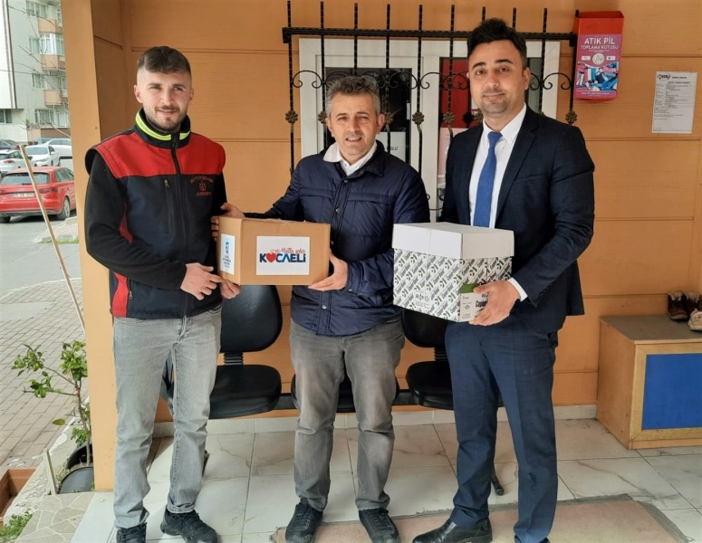 Büyükşehirden muhtarlara kırtasiye malzemesi