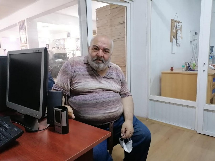Gölcük’lü Zabıta Emeklisi Neşet Türengül,  ‘MÜLTECİLERE VERİLEN HAKLARDAN BİZDE YARARLANMAK İSTİYORUZ’