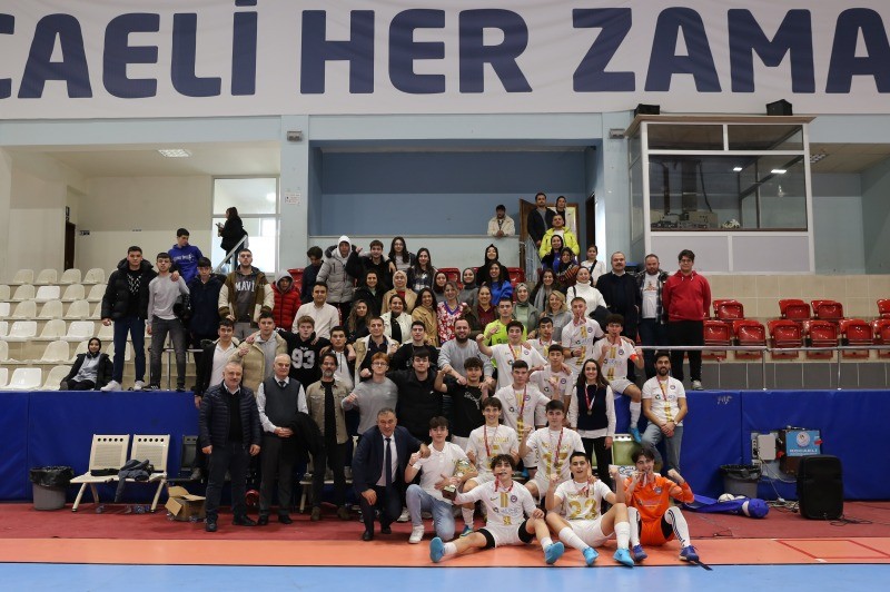 KOTO Teknik Koleji Futsal’da Şampiyon!