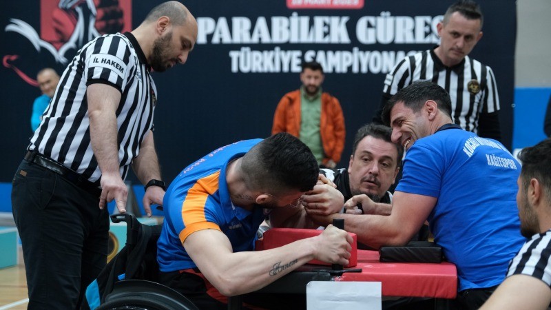Büyükşehir’in ev sahipliğindeki PARA BİLEK GÜREŞİ HEYECANI SONA ERDİ