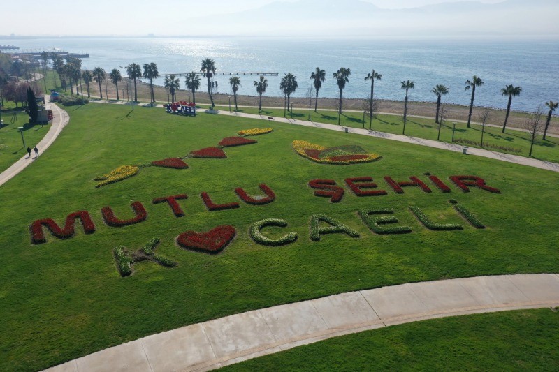 Seka Park’ta laleler çiçek açtı
