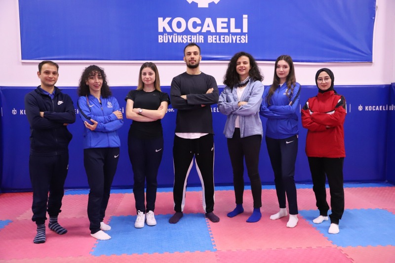 Büyükşehir’den kadın spor kulüplerine destek