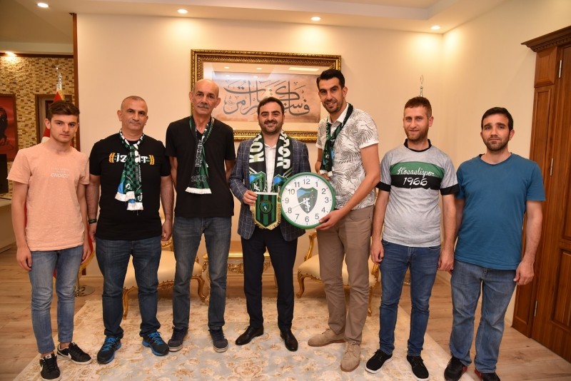Taraftarlar Başkan Özlü’yü Ziyaret Etti
