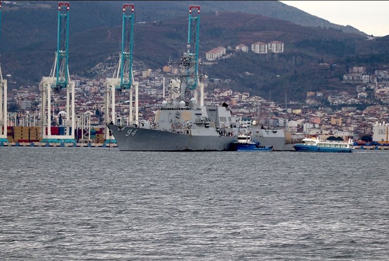 Körfez’e Demirleyen ABD Gemisi HİÇ HOŞUMUZA GİTMEDİ