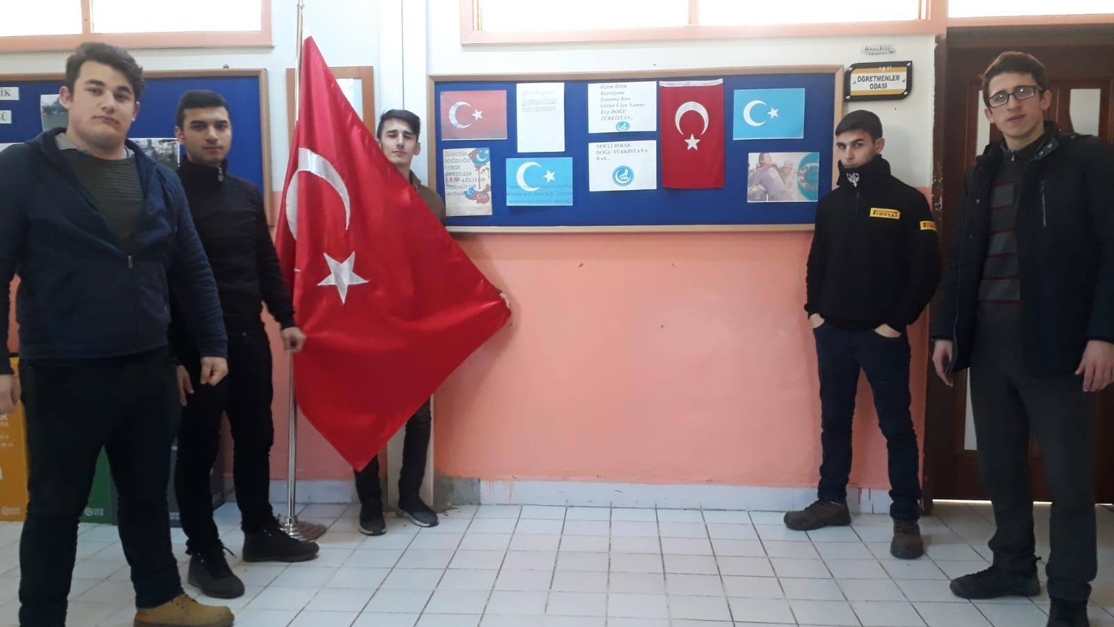 Ülkücü Gençler, Doğu Türkistan’daki zulüm için tek yürek oldu