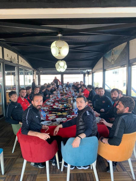 Gölcükspor’a Moral kahvaltısı