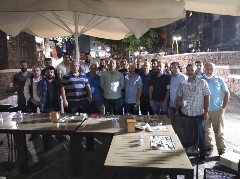 Emekli olan Polis Kemal Toka’ya veda yemeği
