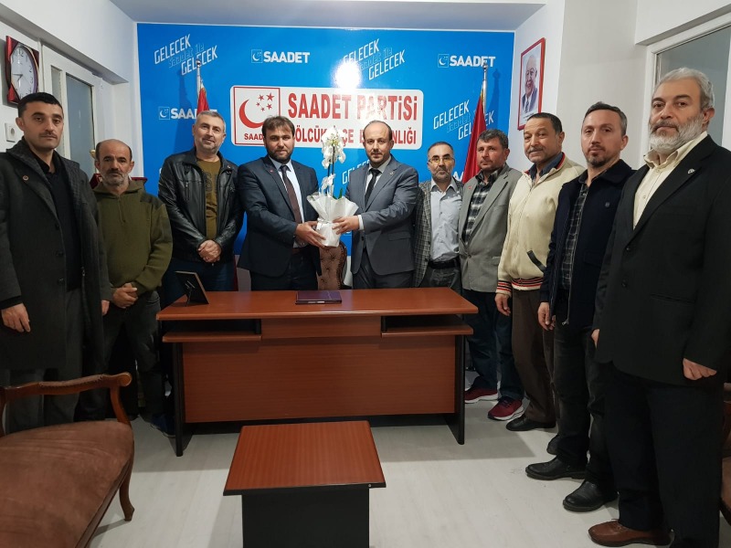 Saadet Partisi İlçe Başkanlığında Nöbet Değişimi YENİ BAŞKAN MUSTAFA ÖZSOY KAMUOYUNA TANITILDI