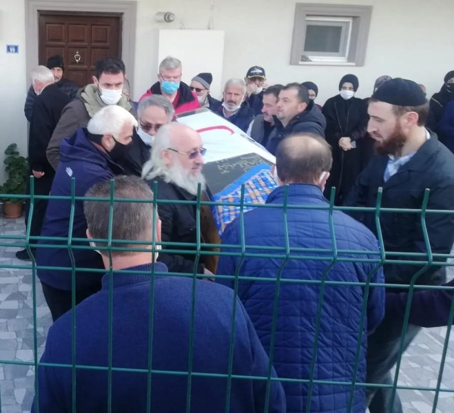 Kızılay’a Gayrimenkul bağışlayan Nazire Karakaş, hayatını kaybetti GÖLCÜK KIZILAY, ‘NUR İÇİN DE UYU BONCUK TEYZEMİZ’