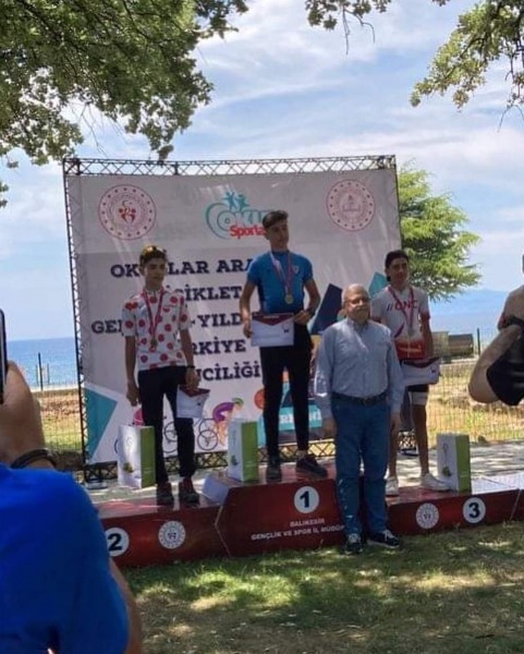 Kocaeli Öncü Gençlik ve Spor Kulübü Sporcusu Arda Uzel TÜRKİYE ŞAMPİYONU OLDU