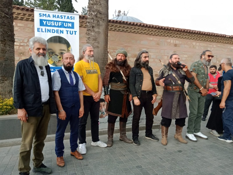Ünlü Dizi Oyuncuları SMA Hastası Yusuf Polat için bir araya geldi ‘YUSUF’U BİRLİKTE YAŞATACAĞIZ’