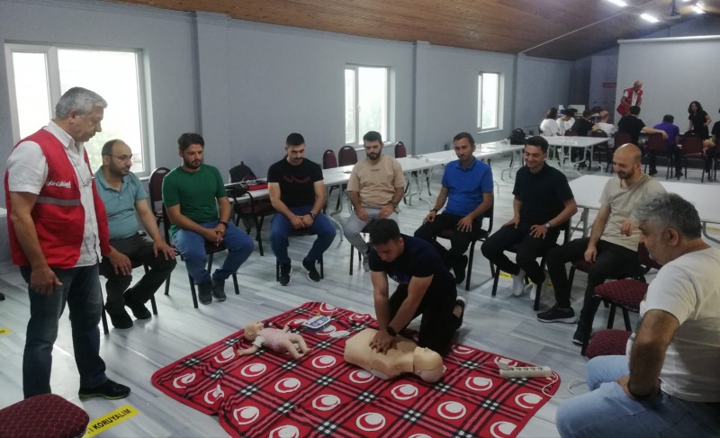 Kızılay’dan Gölcük Belediyesi Personeli’ne İLKYARDIM EĞİTİMİ